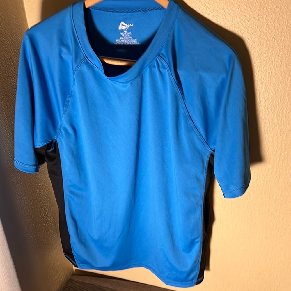 Kanu Surf Mens SS Rash Guard UPF Protection Color Blue/Black Size Large